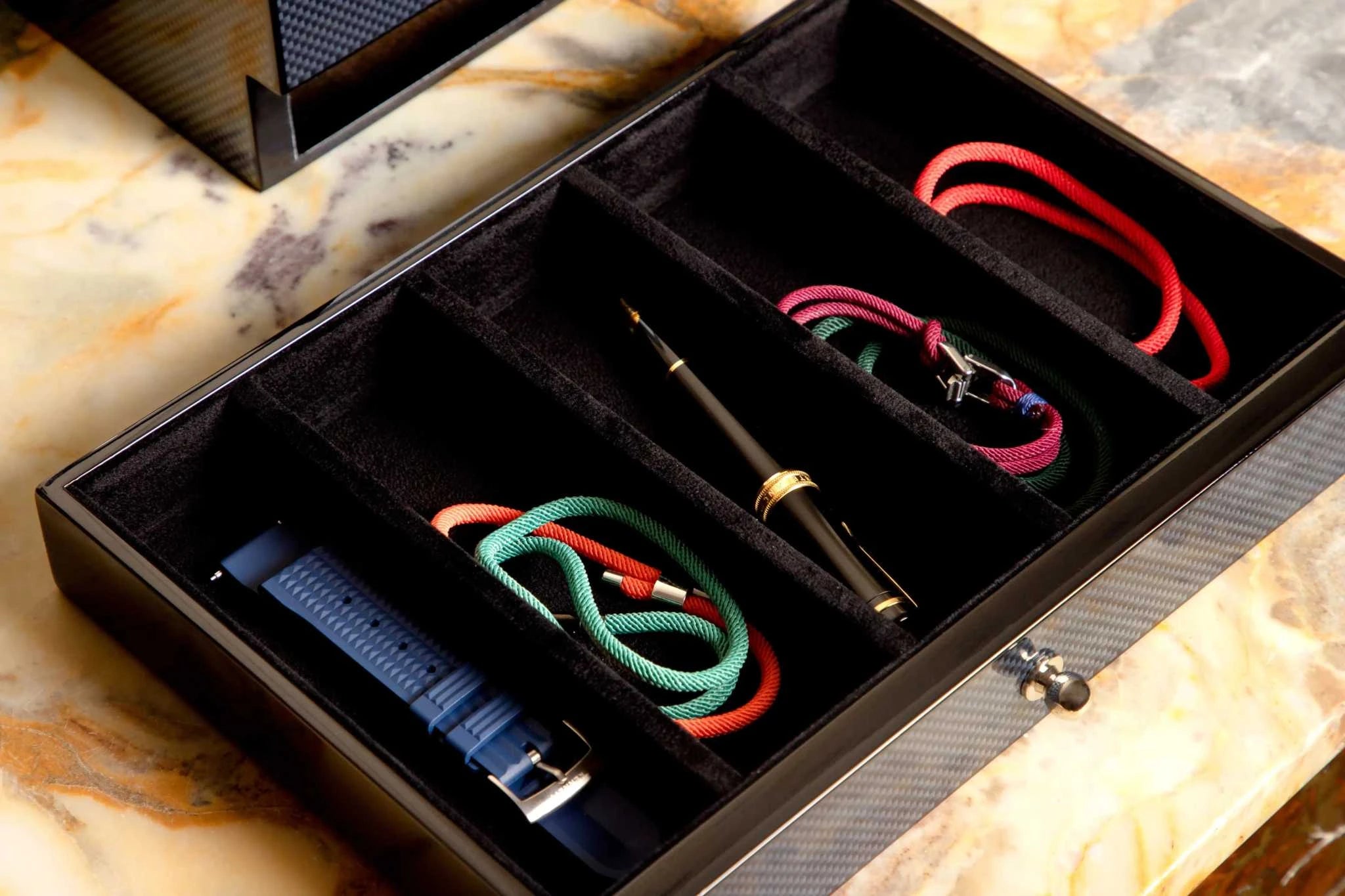 Kennett 8 Watch Box Valet Organiser | Carbon Fibre Storage for Watches & Accessories watch boxKennett Great Britain