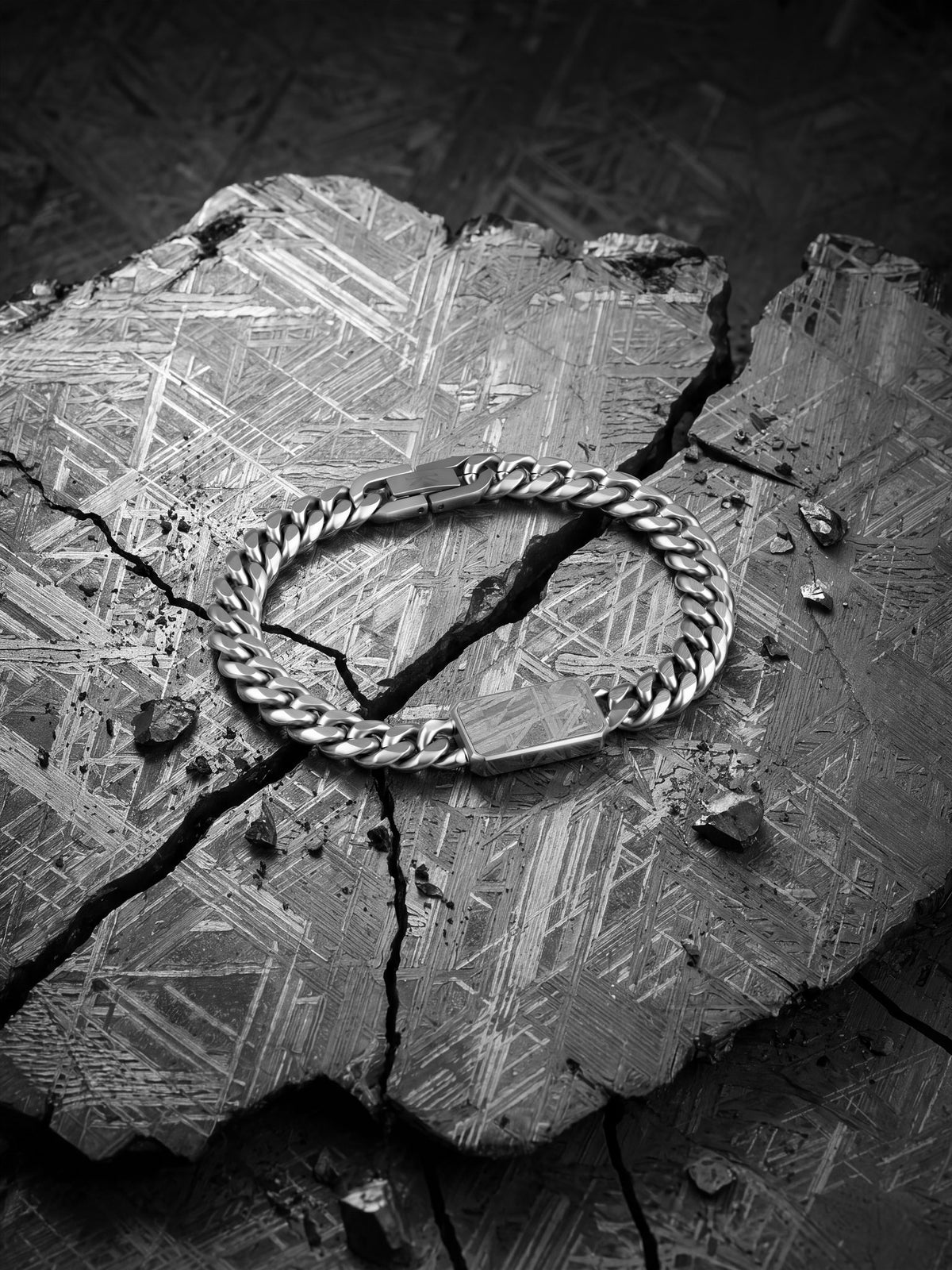 Kennett Meteorite Curb Chain Bracelet