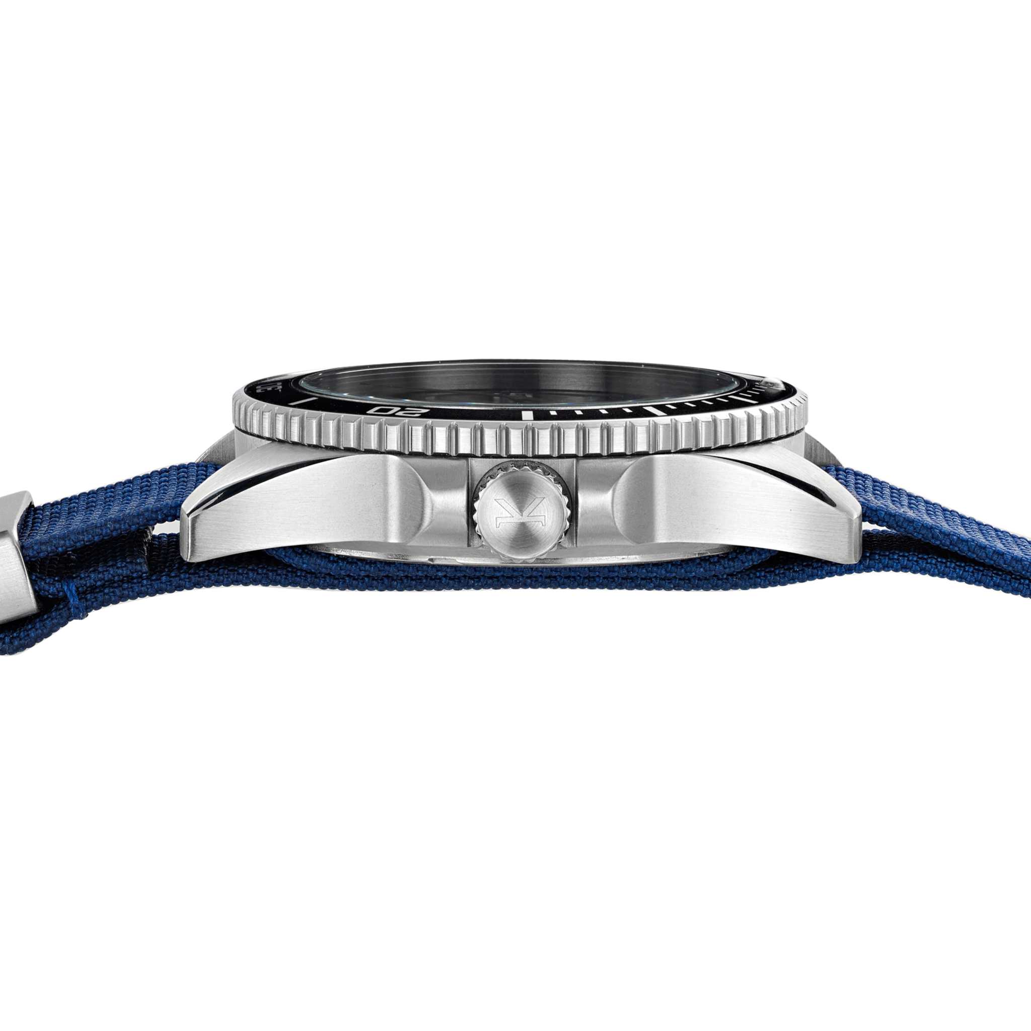 Kennett Solaxplorer Solar - Powered Adventure Watch with Fabric Straps Mens WatchKennett Great Britain